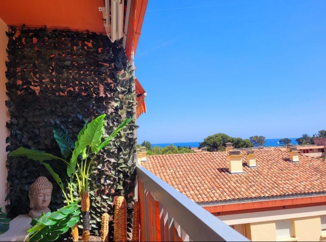 Studio Lucia - Vue Mer Saint Aygulf Exterior photo
